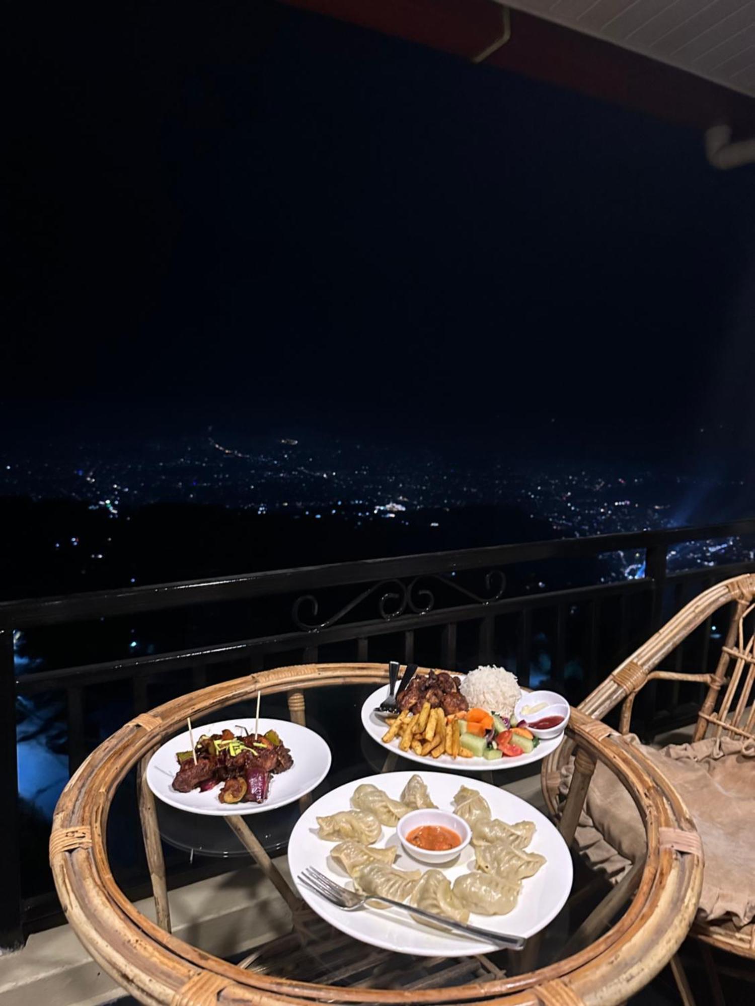 פוקהרה Superview Lodge, Best Himalayan Sunrise In Sarangkot מראה חיצוני תמונה