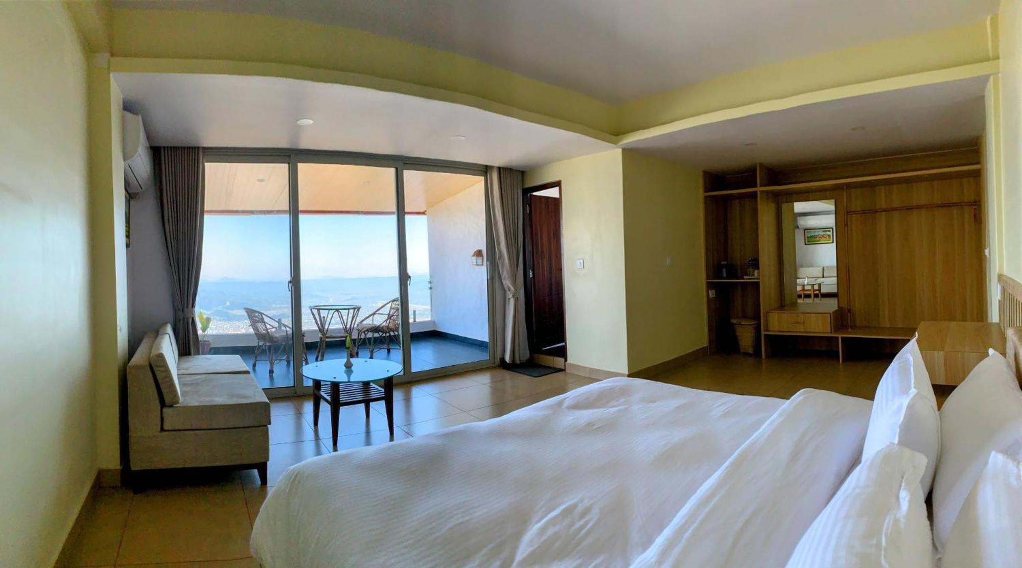 פוקהרה Superview Lodge, Best Himalayan Sunrise In Sarangkot מראה חיצוני תמונה