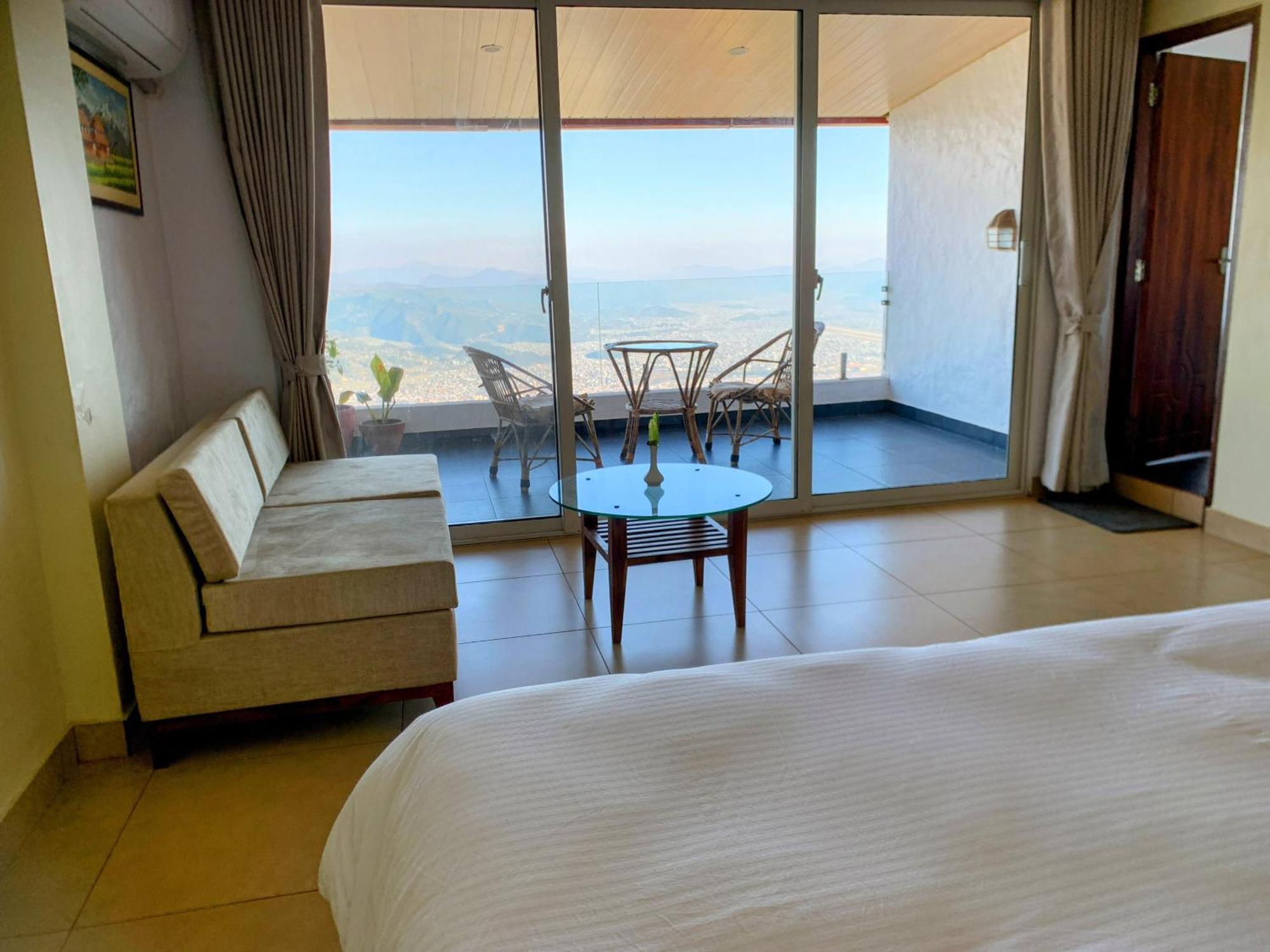 פוקהרה Superview Lodge, Best Himalayan Sunrise In Sarangkot מראה חיצוני תמונה